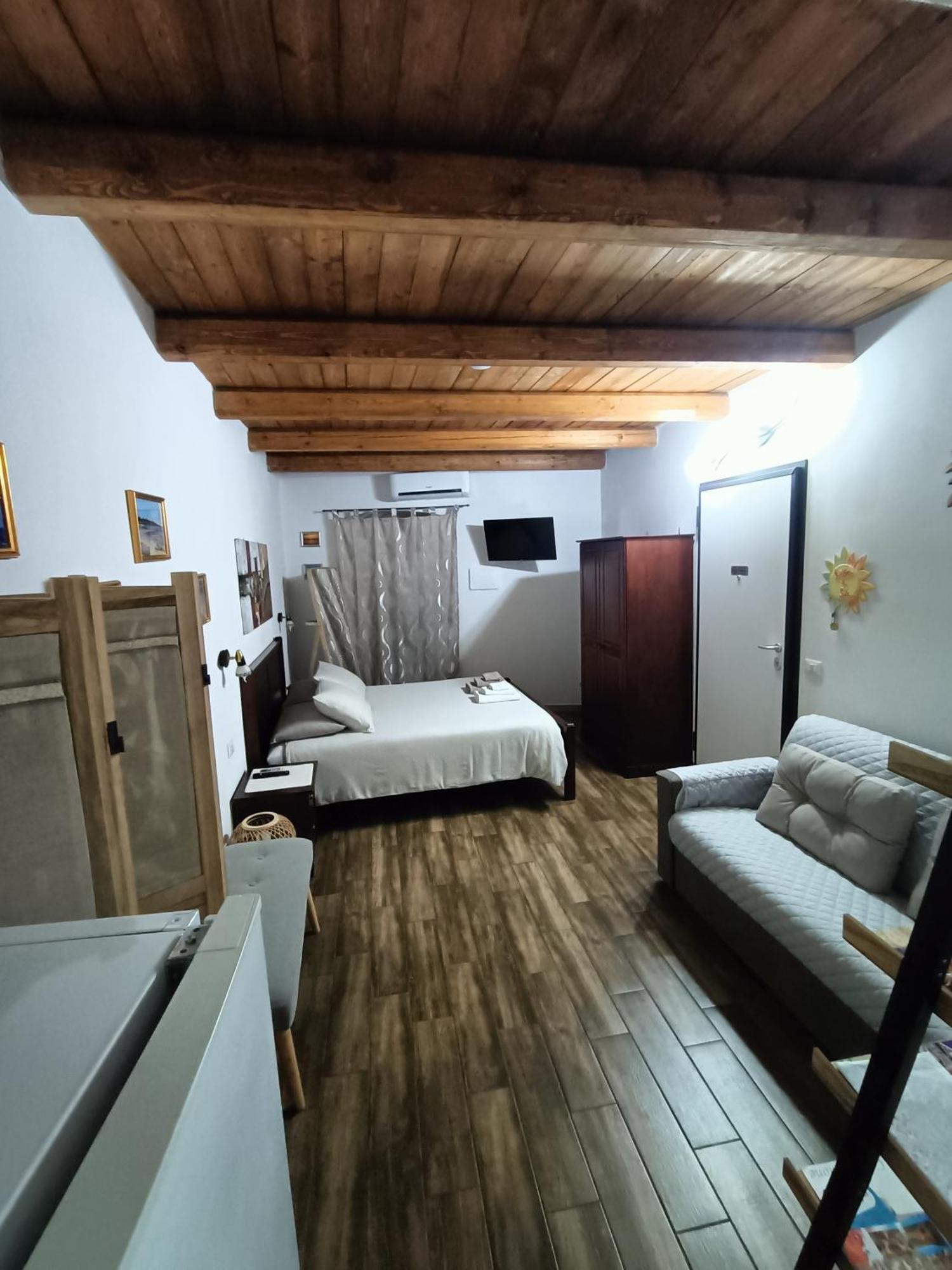 Bed And Breakfast Raggio Di Sole 이글레시아스 외부 사진