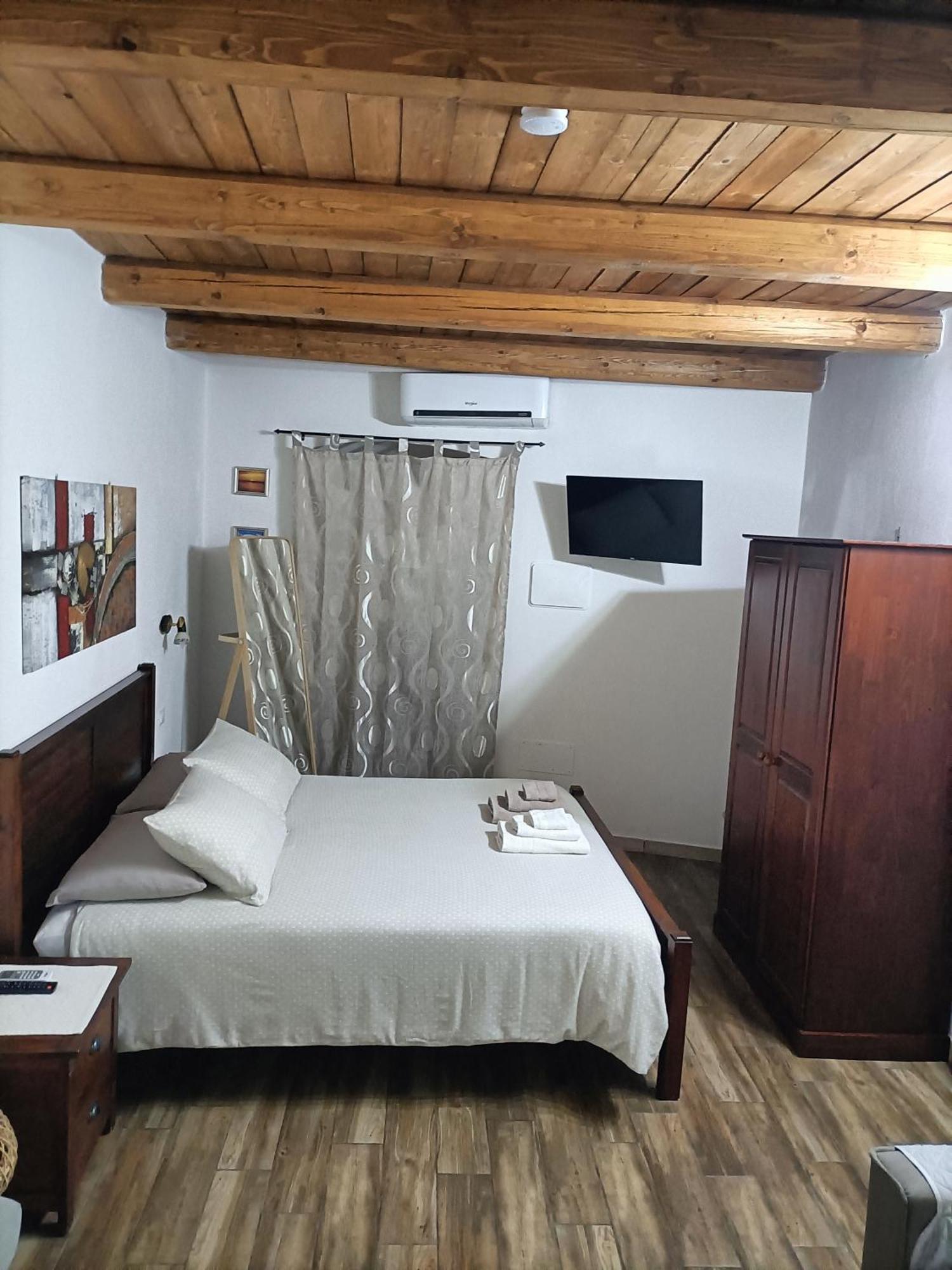 Bed And Breakfast Raggio Di Sole 이글레시아스 외부 사진