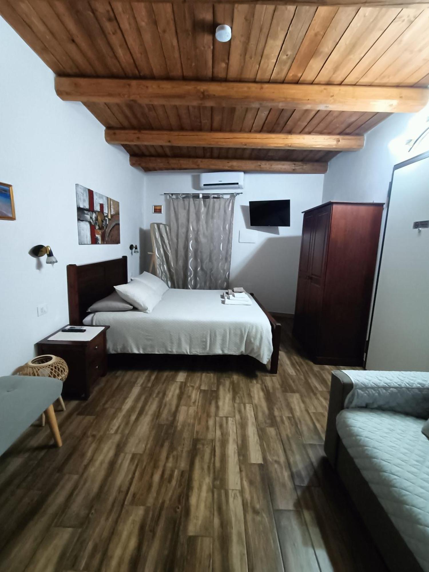 Bed And Breakfast Raggio Di Sole 이글레시아스 외부 사진