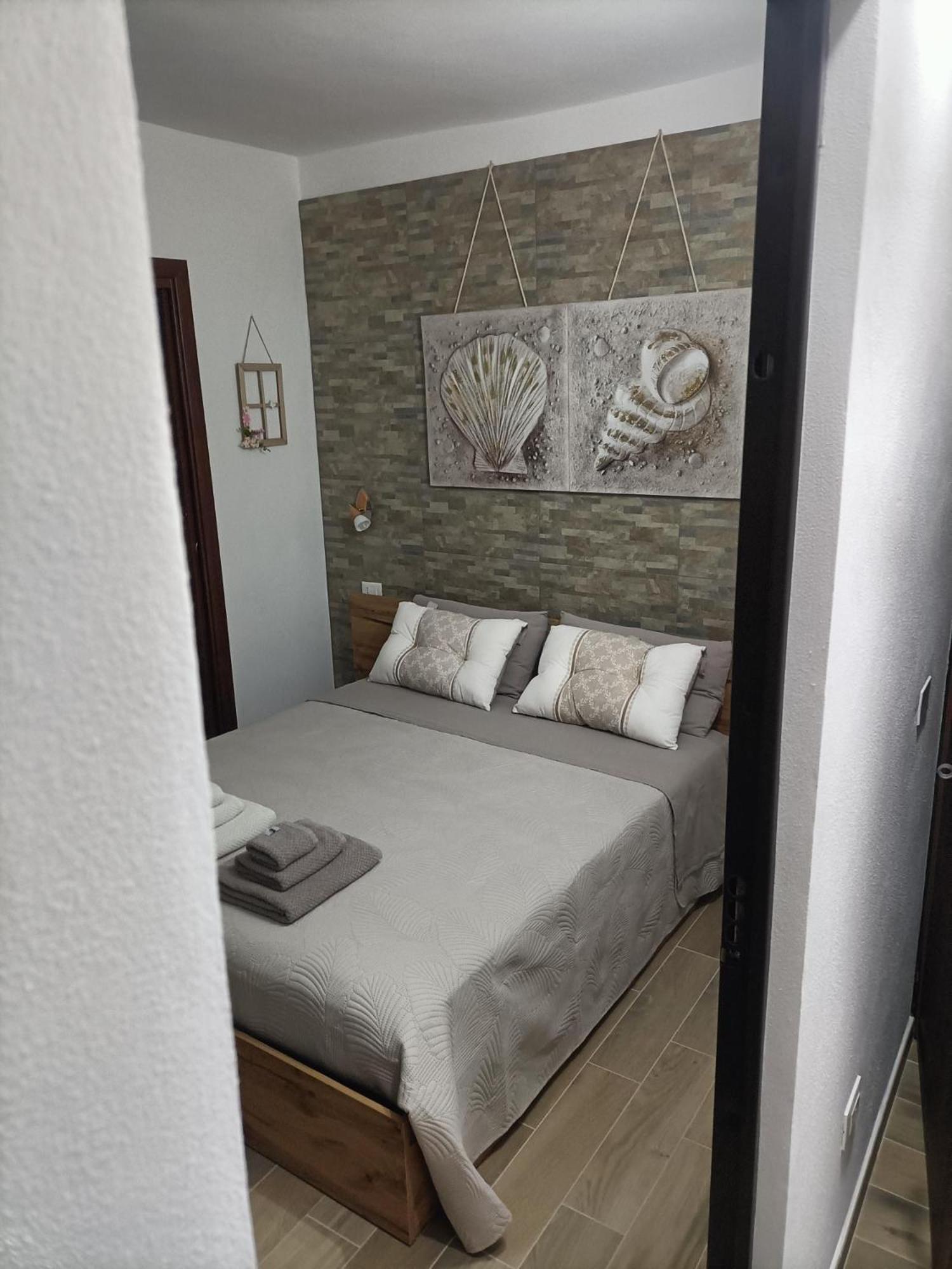 Bed And Breakfast Raggio Di Sole 이글레시아스 외부 사진